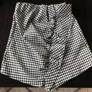 Cute Gingham skirt